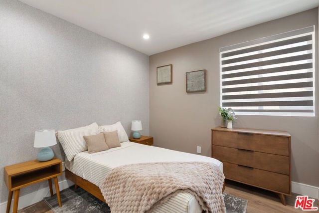 1341 N Mariposa Avenue, Los Angeles, CA 90027