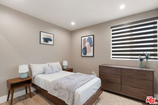 1341 N Mariposa Avenue, Los Angeles, CA 90027