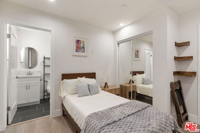 1341 N Mariposa Avenue, Los Angeles, CA 90027