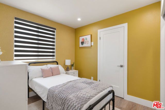 1341 N Mariposa Avenue, Los Angeles, CA 90027