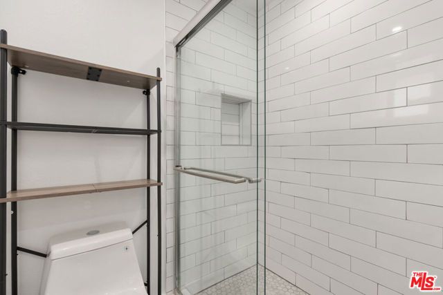 1341 N Mariposa Avenue, Los Angeles, CA 90027