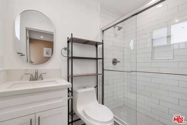 1341 N Mariposa Avenue, Los Angeles, CA 90027