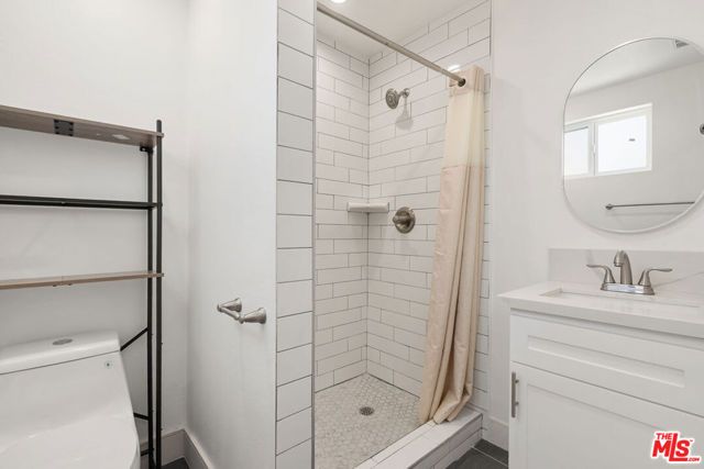 1341 N Mariposa Avenue, Los Angeles, CA 90027