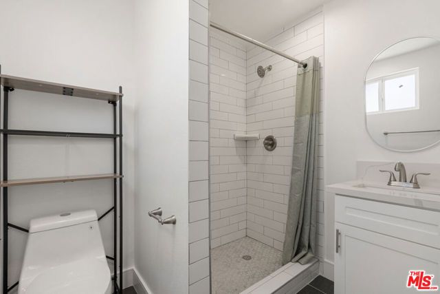 1341 N Mariposa Avenue, Los Angeles, CA 90027