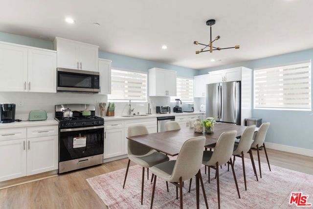 1341 N Mariposa Avenue, Los Angeles, CA 90027