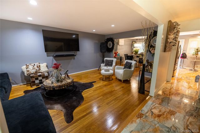 14719 259th Street, Rosedale, NY 11422