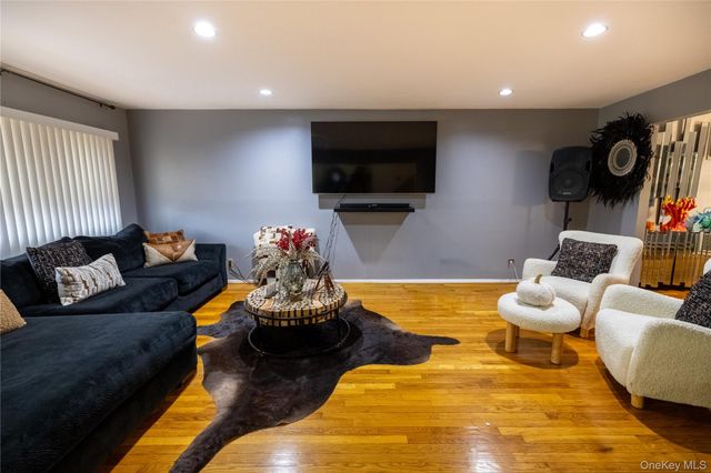 14719 259th Street, Rosedale, NY 11422
