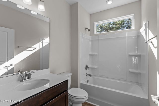 607 Ashvale Lane SE, Bolivia, NC 28422