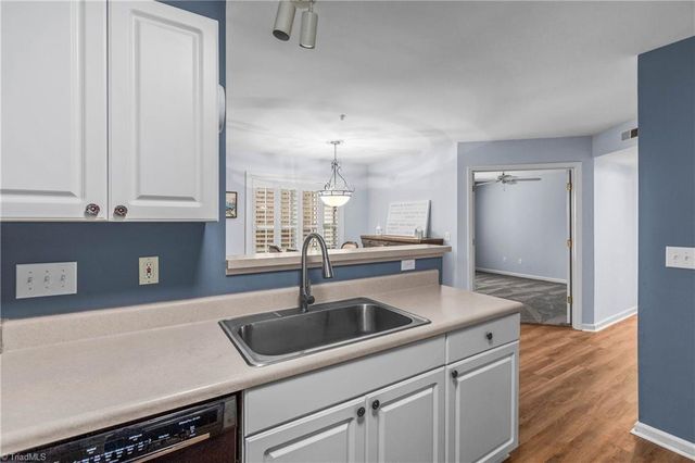 612 Mill Pond Court, Winston-salem, NC 27106