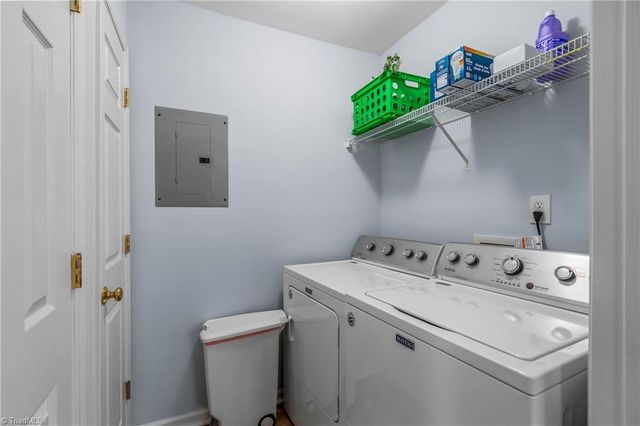 612 Mill Pond Court, Winston-salem, NC 27106