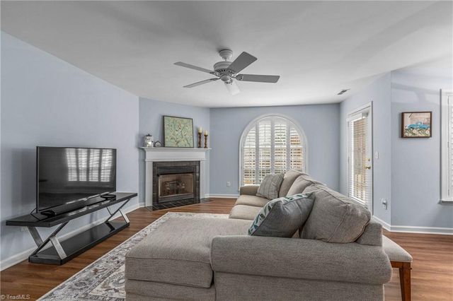 612 Mill Pond Court, Winston-salem, NC 27106