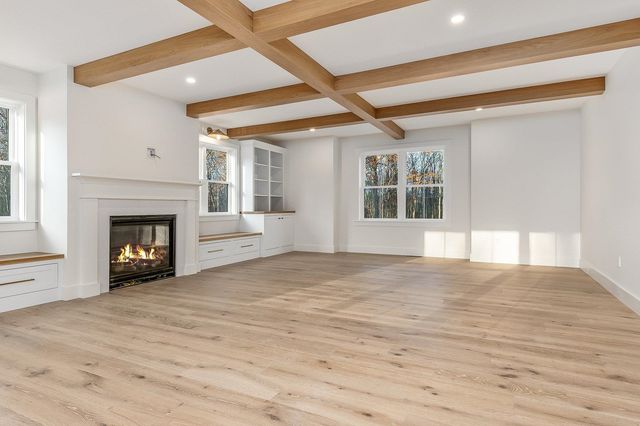 141 Dearborn Road, Greenland, NH 03840