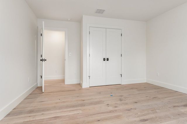 141 Dearborn Road, Greenland, NH 03840