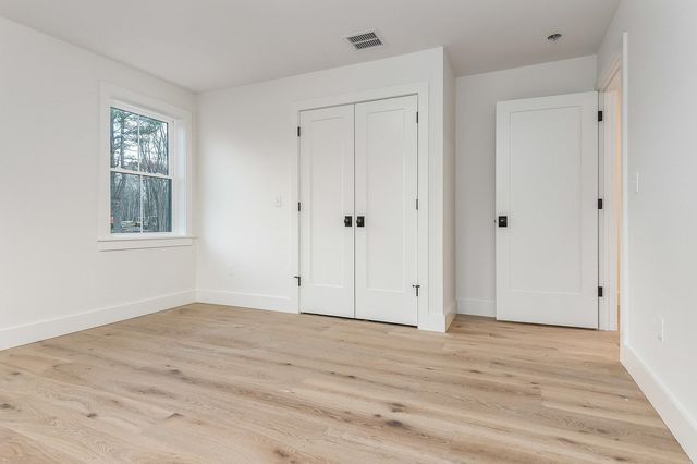 141 Dearborn Road, Greenland, NH 03840