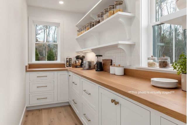 141 Dearborn Road, Greenland, NH 03840