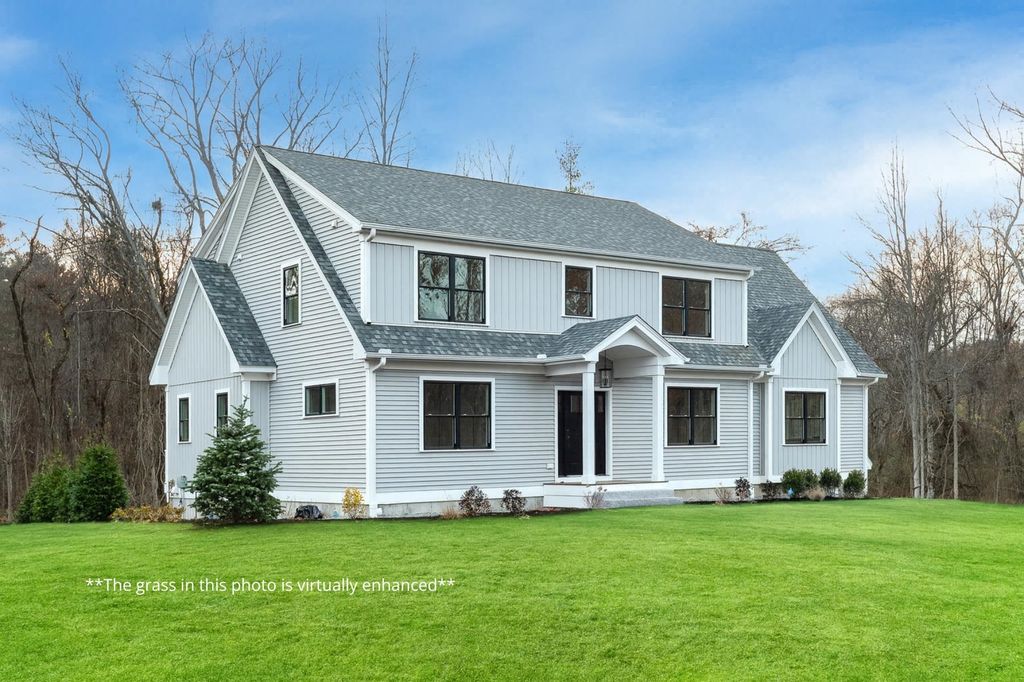 141 Dearborn Road, Greenland, NH 03840