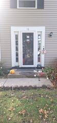 16 Forest Lane, Cary, IL 60013