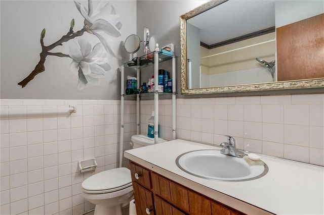 7912 Elizabeth Avenue, Kansas City, KS 66112