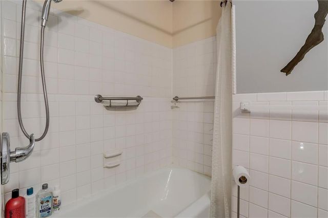 7912 Elizabeth Avenue, Kansas City, KS 66112