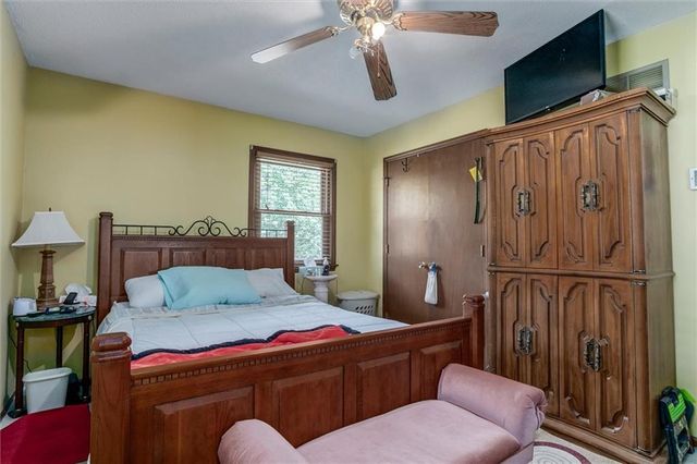 7912 Elizabeth Avenue, Kansas City, KS 66112
