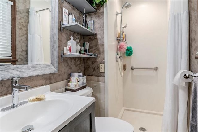 7912 Elizabeth Avenue, Kansas City, KS 66112