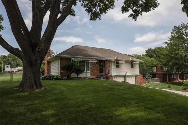 7912 Elizabeth Avenue, Kansas City, KS 66112
