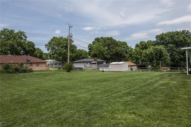 7912 Elizabeth Avenue, Kansas City, KS 66112