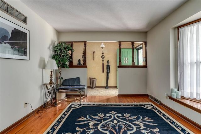 7912 Elizabeth Avenue, Kansas City, KS 66112