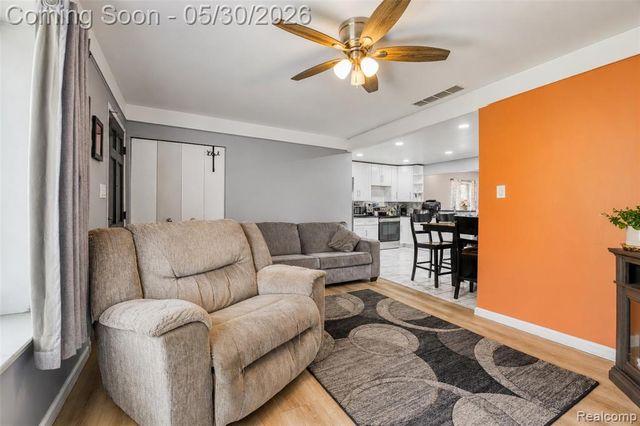 36900 Ferndale Street, Romulus, MI 48174