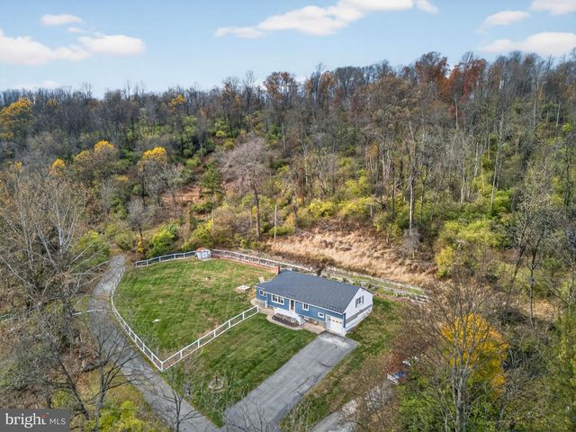 616 BONDSVILLE RD, Downingtown, PA 19335