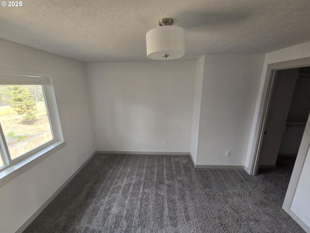 16480 CARTER Ct, La Pine, OR 97739