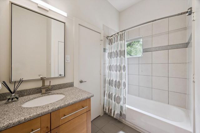 1659 Colquitt Street, Houston, TX 77006