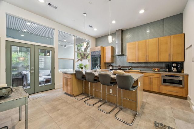 1659 Colquitt Street, Houston, TX 77006