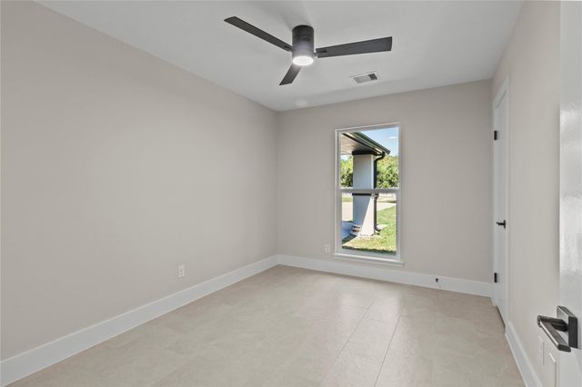 202 County Road 402, Bay City, TX 77414