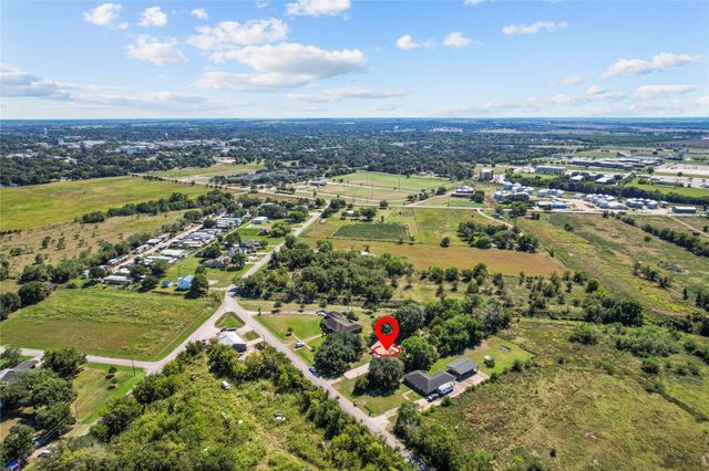 202 County Road 402, Bay City, TX 77414