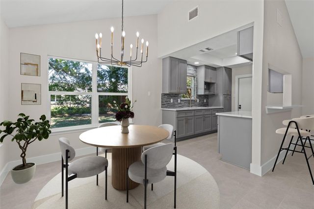 202 County Road 402, Bay City, TX 77414