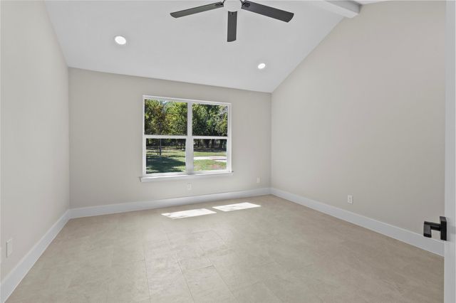 202 County Road 402, Bay City, TX 77414