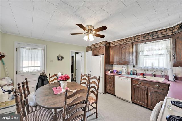 208-210 NORTH ST, Minersville, PA 17954