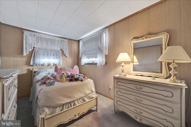 208-210 NORTH ST, Minersville, PA 17954