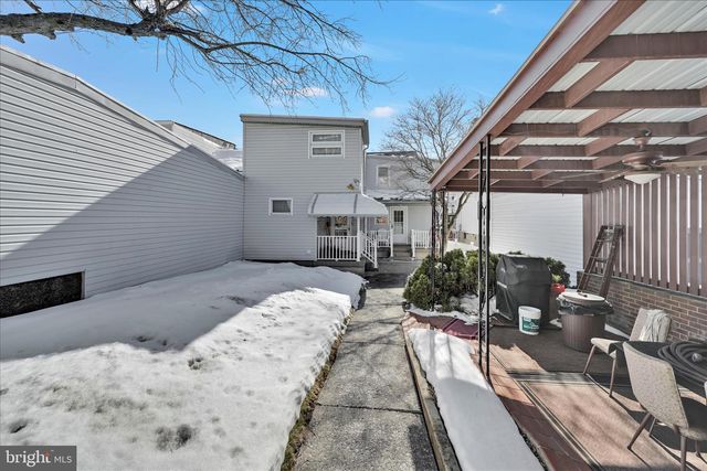 208-210 NORTH ST, Minersville, PA 17954