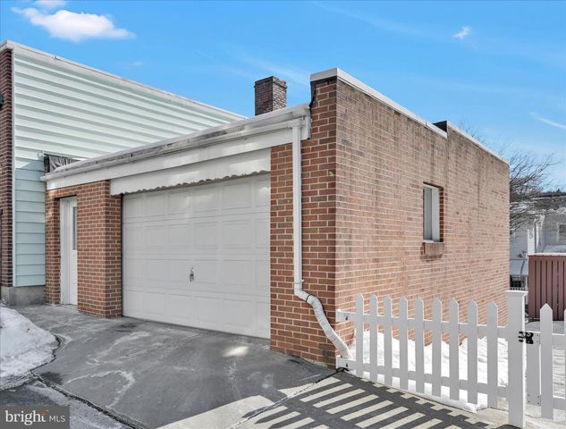 208-210 NORTH ST, Minersville, PA 17954