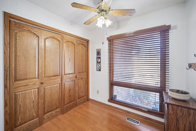 6809 Sharon Drive, Urbandale, IA 50322