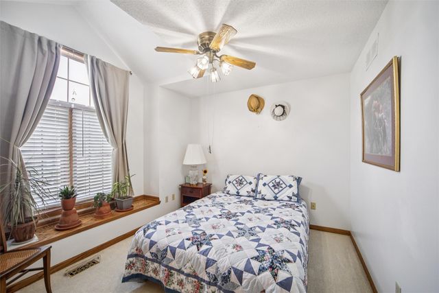 6809 Sharon Drive, Urbandale, IA 50322