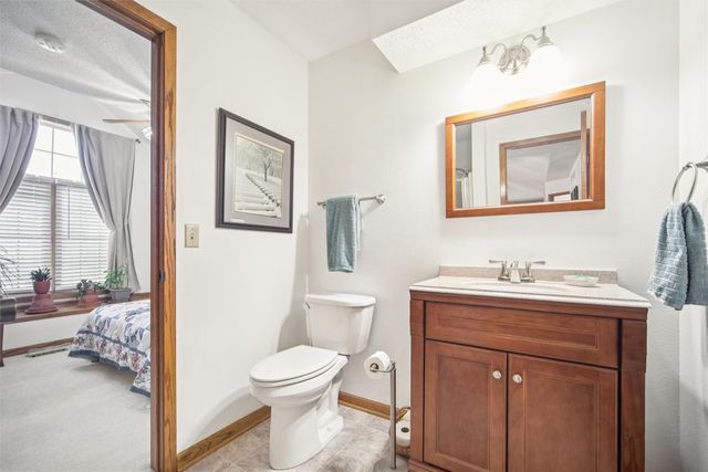 6809 Sharon Drive, Urbandale, IA 50322