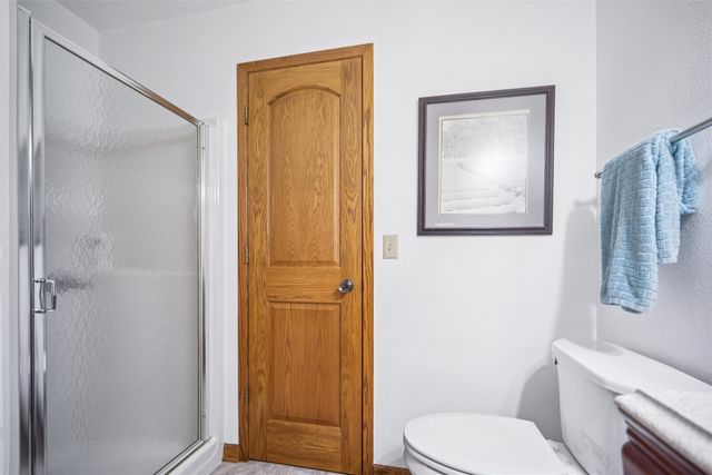 6809 Sharon Drive, Urbandale, IA 50322