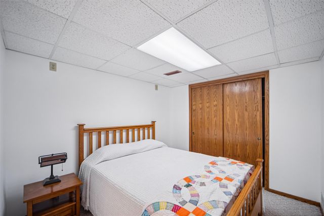 6809 Sharon Drive, Urbandale, IA 50322