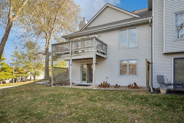 6809 Sharon Drive, Urbandale, IA 50322