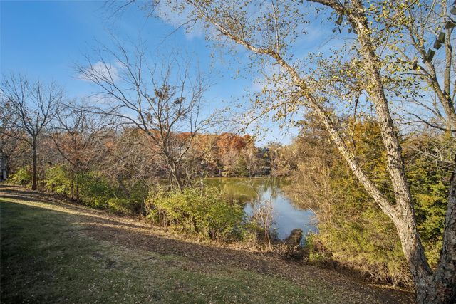 6809 Sharon Drive, Urbandale, IA 50322