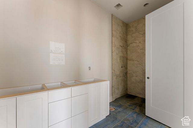 5496 SAND RIDGE DR., Hurricane, UT 84737