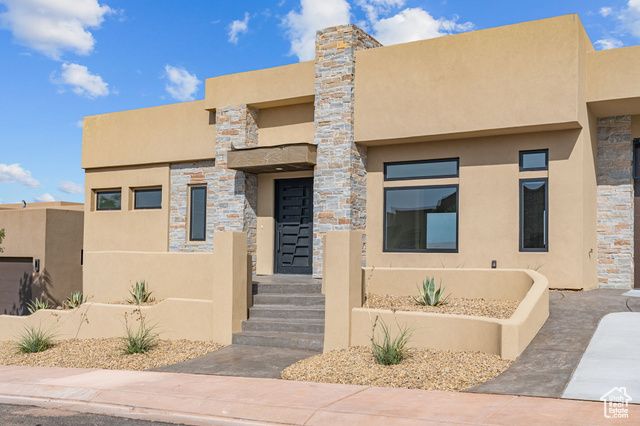 5496 SAND RIDGE DR., Hurricane, UT 84737